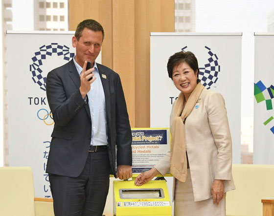 Photo of Governor1